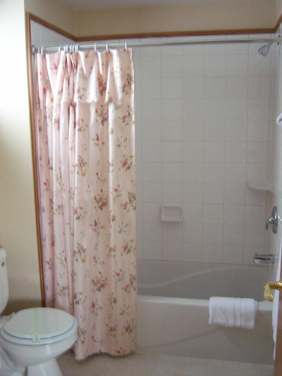 Travelers Inn Motel Eagle River Kamer foto