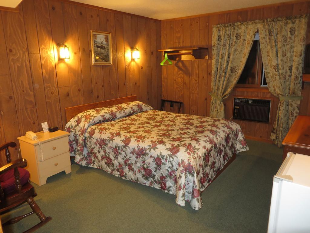 Travelers Inn Motel Eagle River Kamer foto